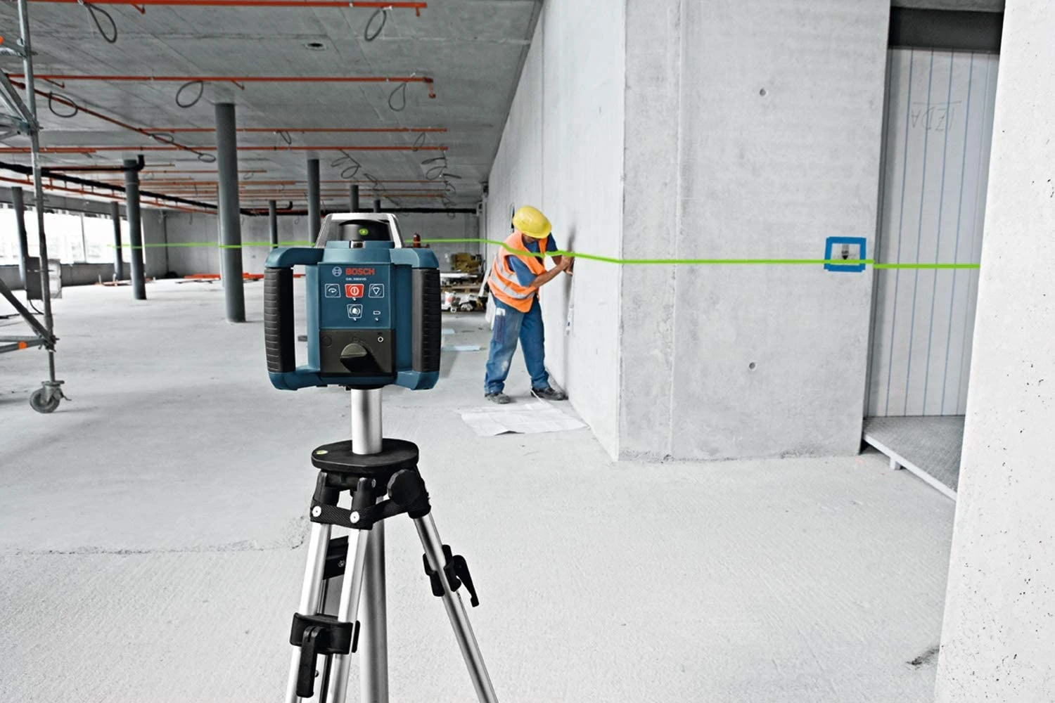 Bosch GRL 300 HVG Self-Leveling Green-Beam Rotary Laser With Layout Beam 6 Bosch GRL 300 HVG Self-Leveling Green-Beam Rotary Laser With Layout Beam - Image 4