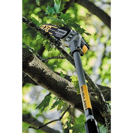 DeWalt DCPS620M1 20V MAX XR Cordless Pole Saw Kit 7 DeWalt DCPS620M1 20V MAX XR Cordless Pole Saw Kit - Image 5