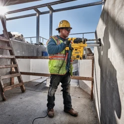 DeWalt D25333K 1-1/8" SDS Plus Rotary Hammer Kit -Power Pro Shop image 408fbbb3 da25 4a6d 8d63 f9ff20dbb139