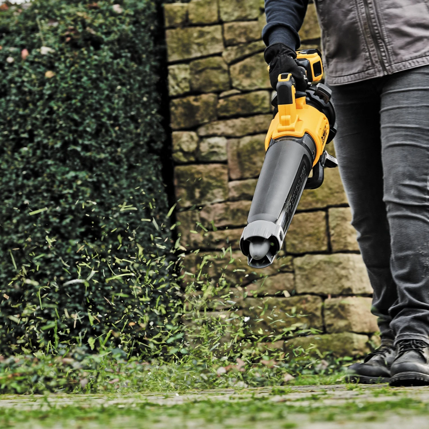 DeWalt DCBL722P1 20V MAX XR Cordless Handheld Blower 6 DeWalt DCBL722P1 20V MAX XR Cordless Handheld Blower - Image 4