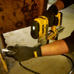 DeWalt DCGG571M1 Cordless Grease Gun Kit 9 DeWalt DCGG571M1 Cordless Grease Gun Kit -Power Pro Shop image 72d4ab33 6d93 4827 8fe5 2da7930bb181